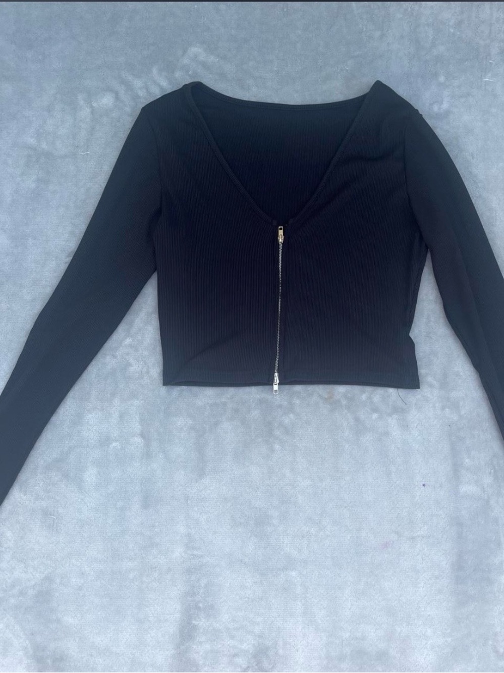 Black Long-Sleeve Zip-Front Crop Top